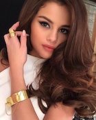 Selena Gomez : selena-gomez-1458349561.jpg