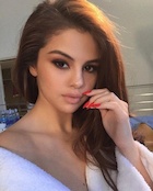 Selena Gomez : selena-gomez-1461456001.jpg