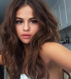 Selena Gomez : selena-gomez-1482766201.jpg