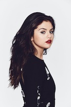 Selena Gomez : selena-gomez-1483863343.jpg