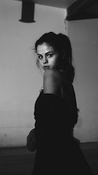 Selena Gomez : selena-gomez-1487176202.jpg