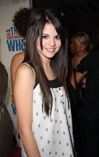 Selena Gomez : selena_gomez_1215891858.jpg
