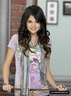 Selena Gomez : selena_gomez_1223248128.jpg