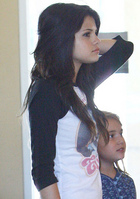 Selena Gomez : selena_gomez_1223398626.jpg