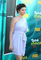 Selena Gomez : selena_gomez_1249902445.jpg