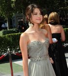 Selena Gomez : selena_gomez_1252852490.jpg