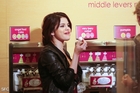 Selena Gomez : selena_gomez_1257645341.jpg