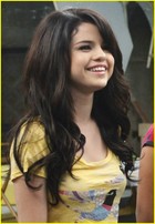 Selena Gomez : selena_gomez_1258747563.jpg