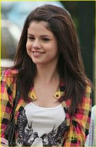 Selena Gomez : selena_gomez_1259350363.jpg