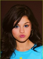 Selena Gomez : selena_gomez_1286638650.jpg