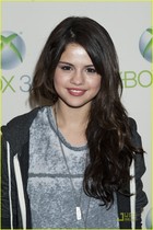 Selena Gomez : selena_gomez_1292182241.jpg