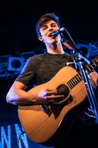 Shawn Mendes : shawn-mendes-1425005101.jpg