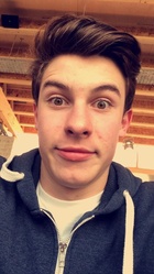 Shawn Mendes : shawn-mendes-1425417301.jpg