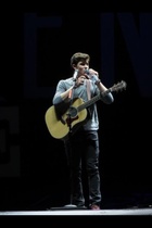 Shawn Mendes : shawn-mendes-1433819161.jpg