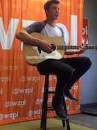 Shawn Mendes : shawn-mendes-1437655321.jpg