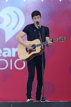 Shawn Mendes : shawn-mendes-1442802241.jpg