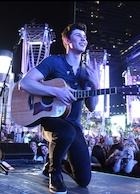 Shawn Mendes : shawn-mendes-1449337321.jpg