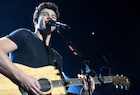 Shawn Mendes : shawn-mendes-1449348121.jpg