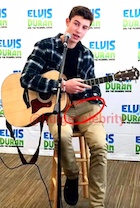 Shawn Mendes : shawn-mendes-1451343601.jpg