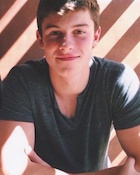 Shawn Mendes : shawn-mendes-1459648801.jpg