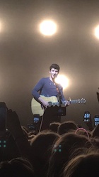 Shawn Mendes : shawn-mendes-1461104641.jpg