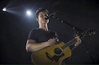 Shawn Mendes : shawn-mendes-1461848041.jpg