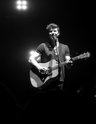 Shawn Mendes : shawn-mendes-1462626721.jpg