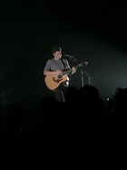 Shawn Mendes : shawn-mendes-1468813321.jpg