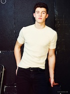 Shawn Mendes : shawn-mendes-1471919041.jpg