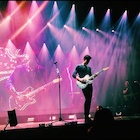 Shawn Mendes : shawn-mendes-1493496722.jpg