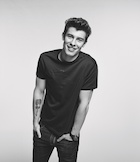 Shawn Mendes : shawn-mendes-1497745801.jpg