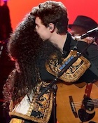Shawn Mendes : shawn-mendes-1523212922.jpg