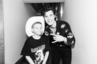 Shawn Mendes : shawn-mendes-1532724493.jpg