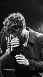 Shawn Mendes : shawn-mendes-1544149681.jpg