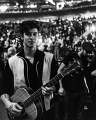 Shawn Mendes : shawn-mendes-1544411761.jpg