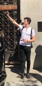 Shawn Mendes : shawn-mendes-1553633101.jpg