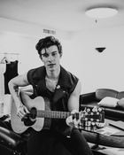 Shawn Mendes : shawn-mendes-1557948241.jpg