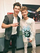 Shawn Mendes : shawn-mendes-1578257252.jpg