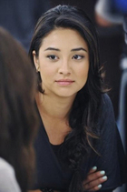 Shay Mitchell : shay-mitchell-1338281327.jpg