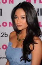 Shay Mitchell : shaymitchell_1276108791.jpg