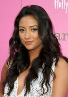 Shay Mitchell : shaymitchell_1276110194.jpg