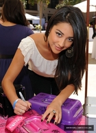 Shay Mitchell : shaymitchell_1298704293.jpg