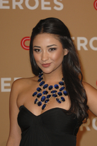 Shay Mitchell : shaymitchell_1301871154.jpg