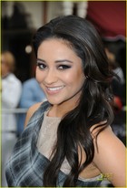 Shay Mitchell : shaymitchell_1307116461.jpg