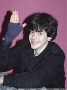 Skandar Keynes : TI4U_u1142634792.jpg