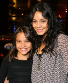 Stella Hudgens : TI4U_u1242941035.jpg