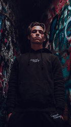 Tanner Buchanan : tanner-buchanan-1607802192.jpg