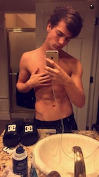 Taylor Caniff : taylor-caniff-1450379779.jpg