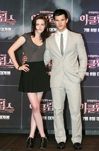 Taylor Lautner : TI4U1416009981.jpg