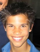 Taylor Lautner : TI4U_u1154279484.jpg